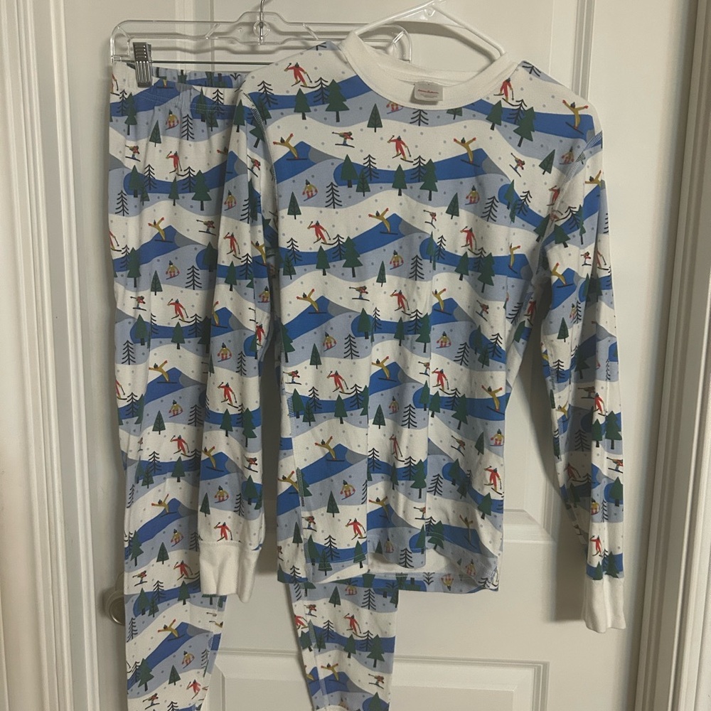 Hanna Andersson Blue and White Scenic Pajama Set